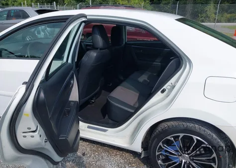 2015 Toyota Corolla S Plus z USA, uszkodzony, nr VIN 2T1BURHE3FC341862